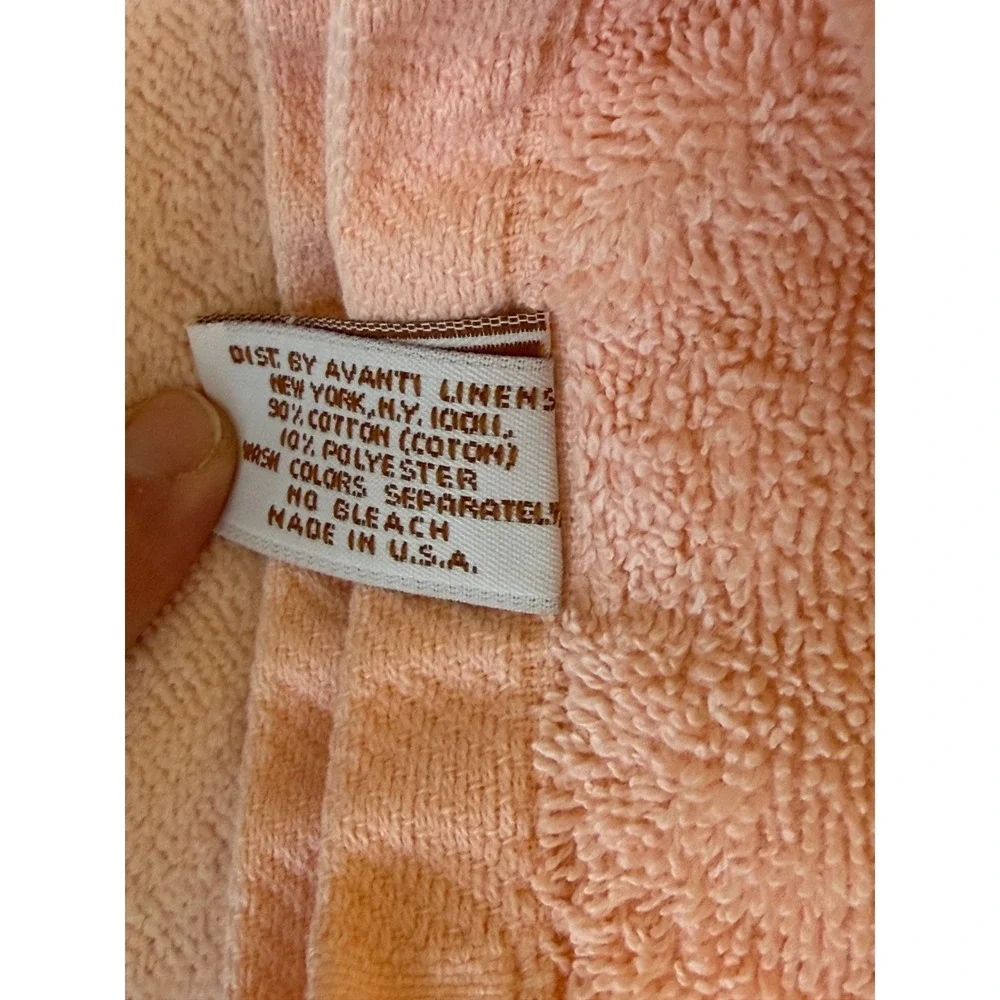 Set of 3 Vintage Avanti Peach Lace Trim Towels Romantic Cottage Bath Decor 30x16